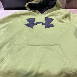 XL under armor sweatshirt